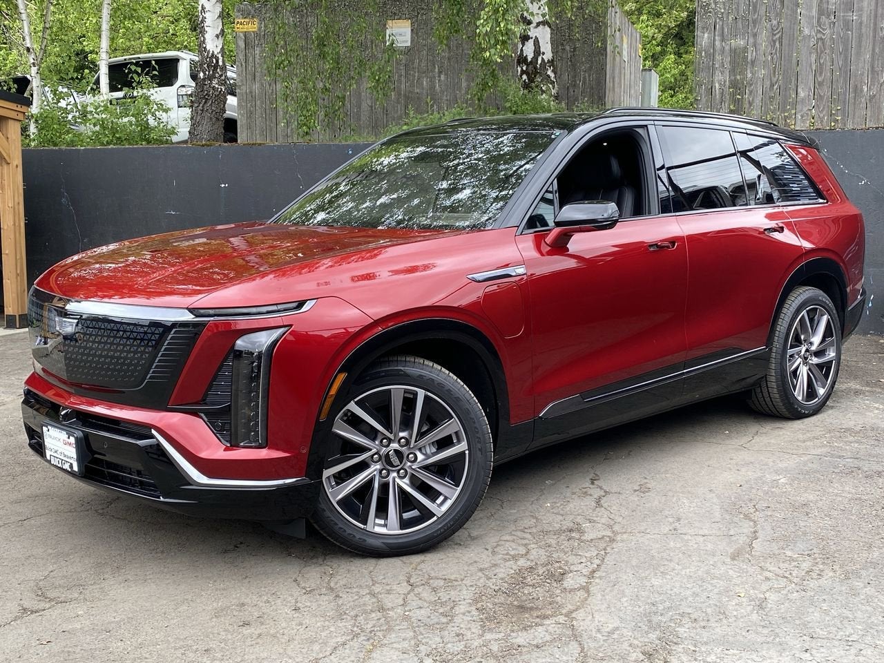 2026 Cadillac VISTIQ Sport