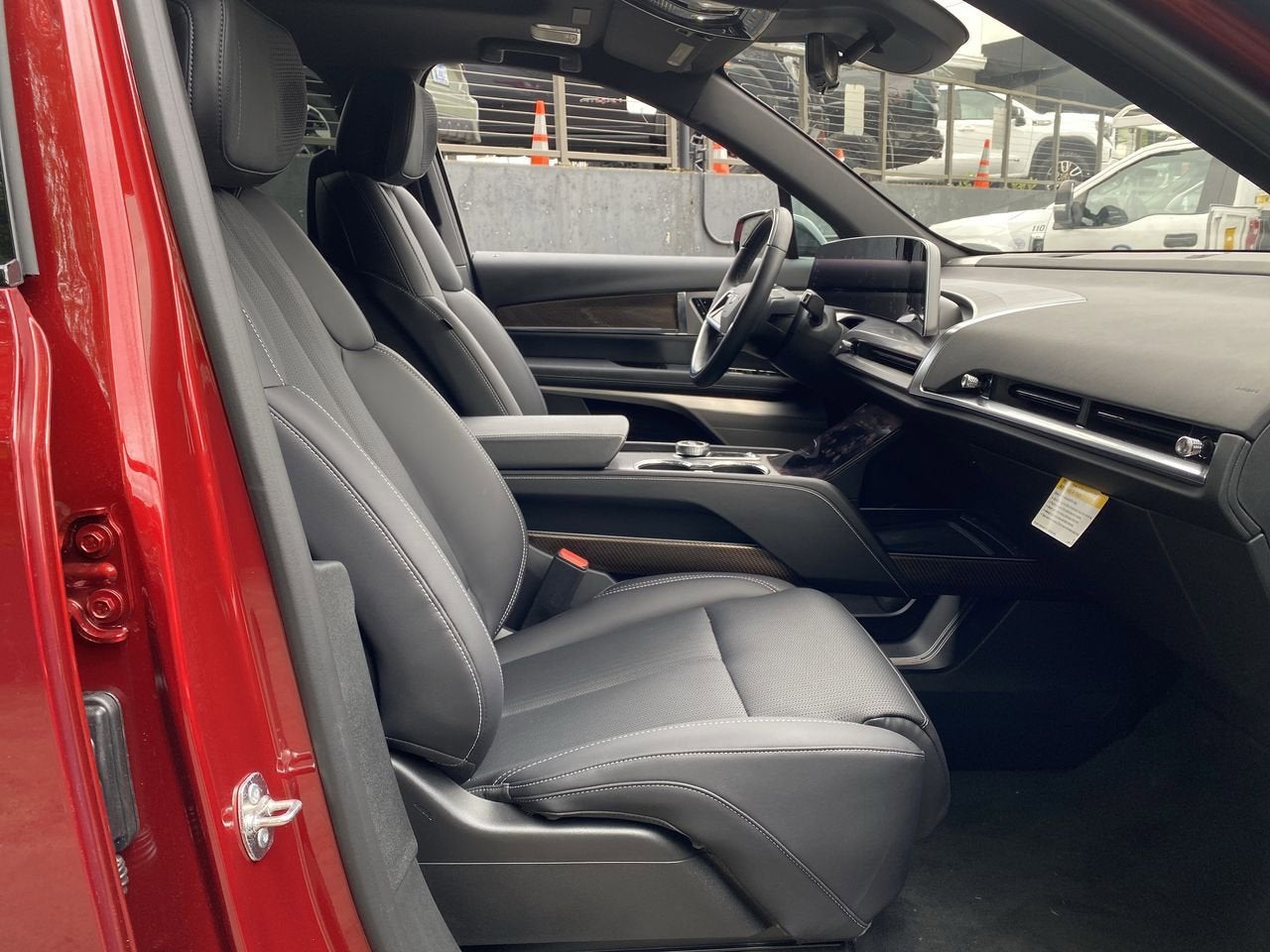 2026 Cadillac VISTIQ Sport