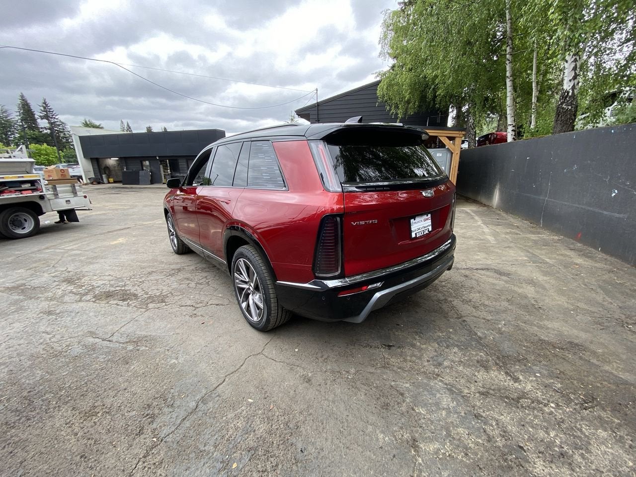 2026 Cadillac VISTIQ Sport