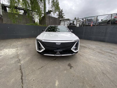 2025 Cadillac LYRIQ Luxury 2