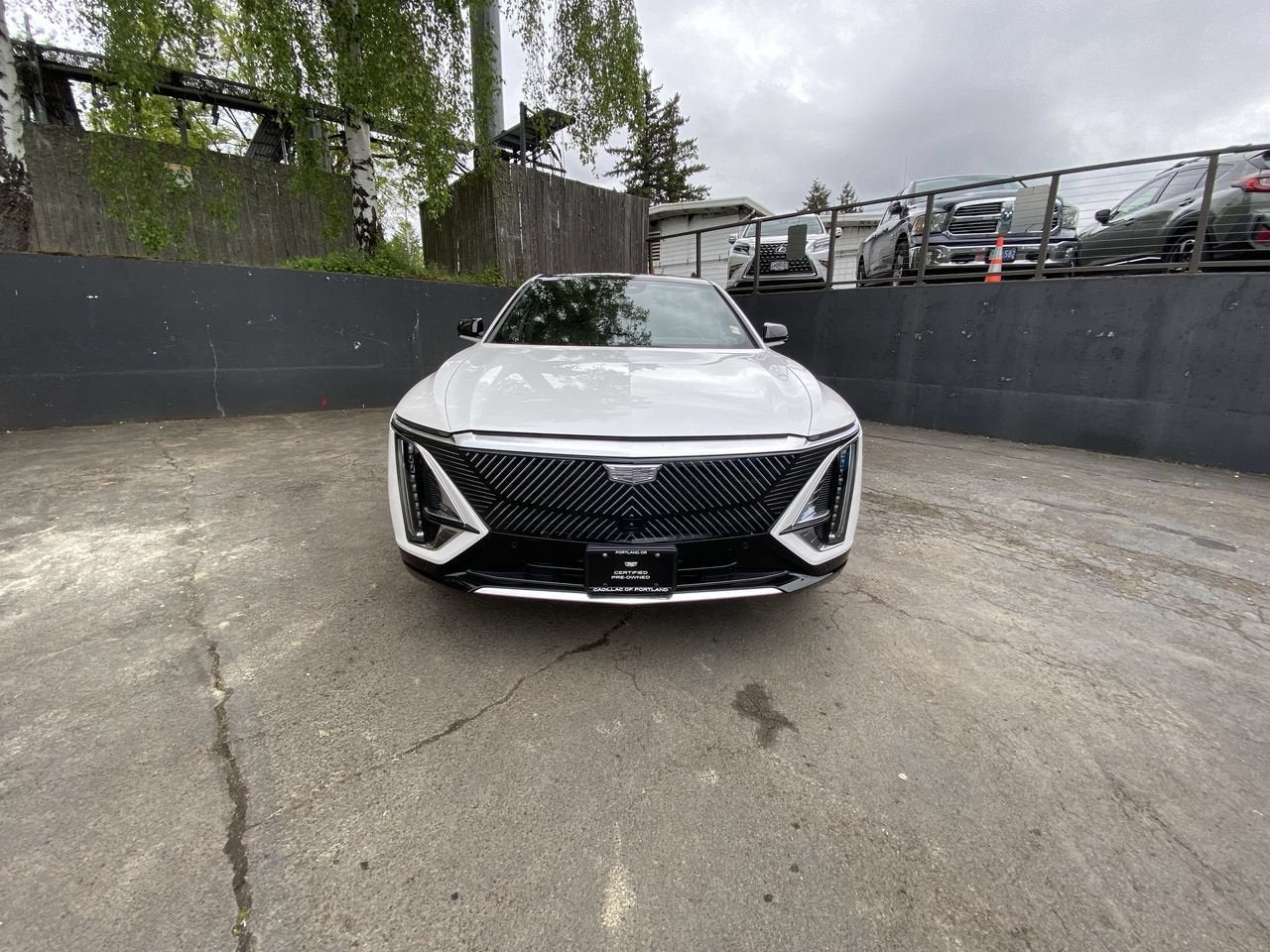 2025 Cadillac LYRIQ Luxury 2