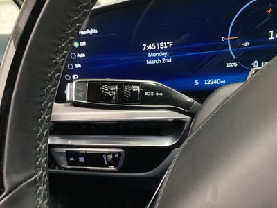 2024 Cadillac LYRIQ Luxury 3