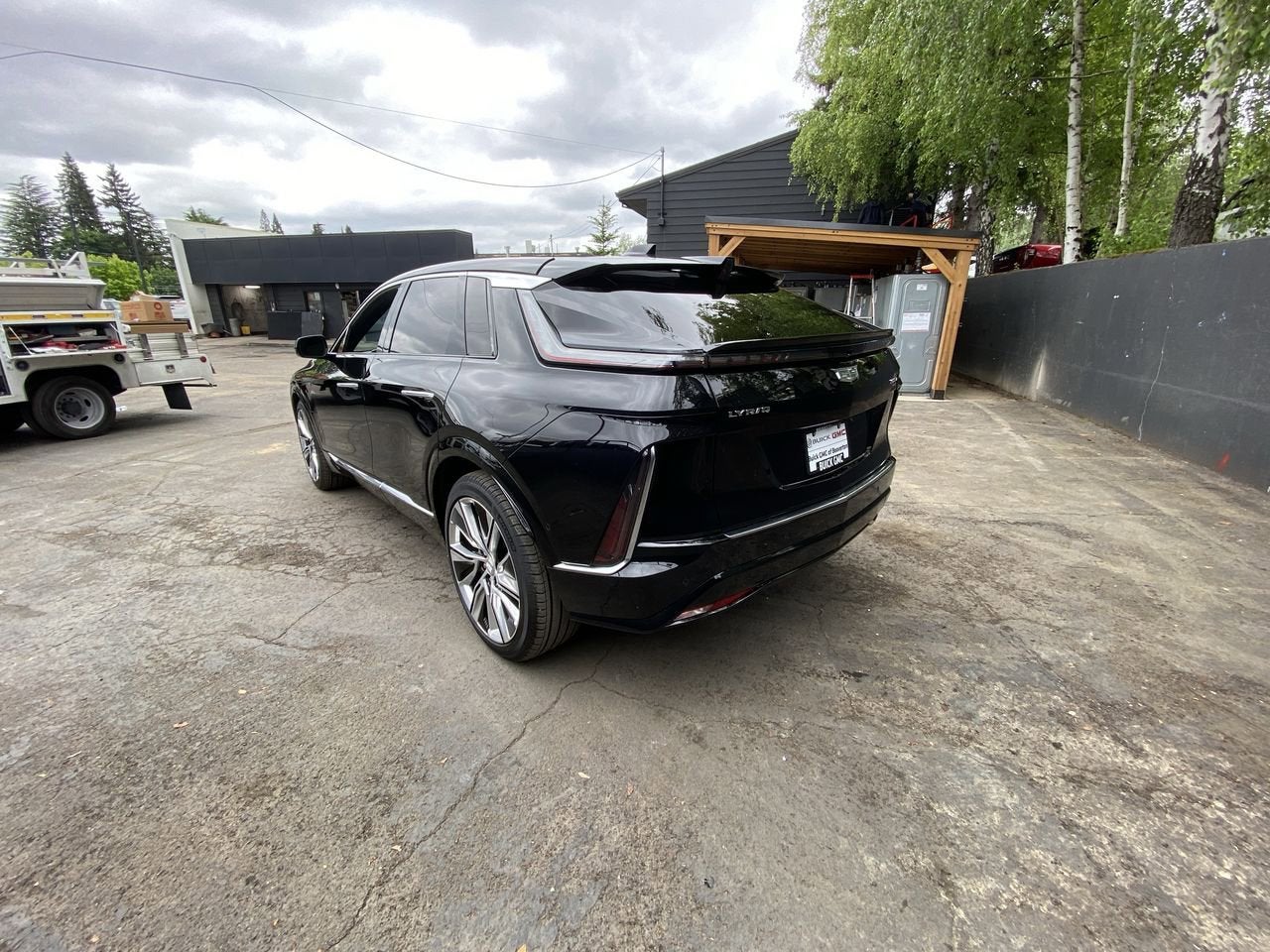 2024 Cadillac LYRIQ Luxury 3