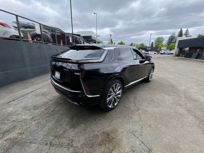 2024 Cadillac LYRIQ Luxury 3