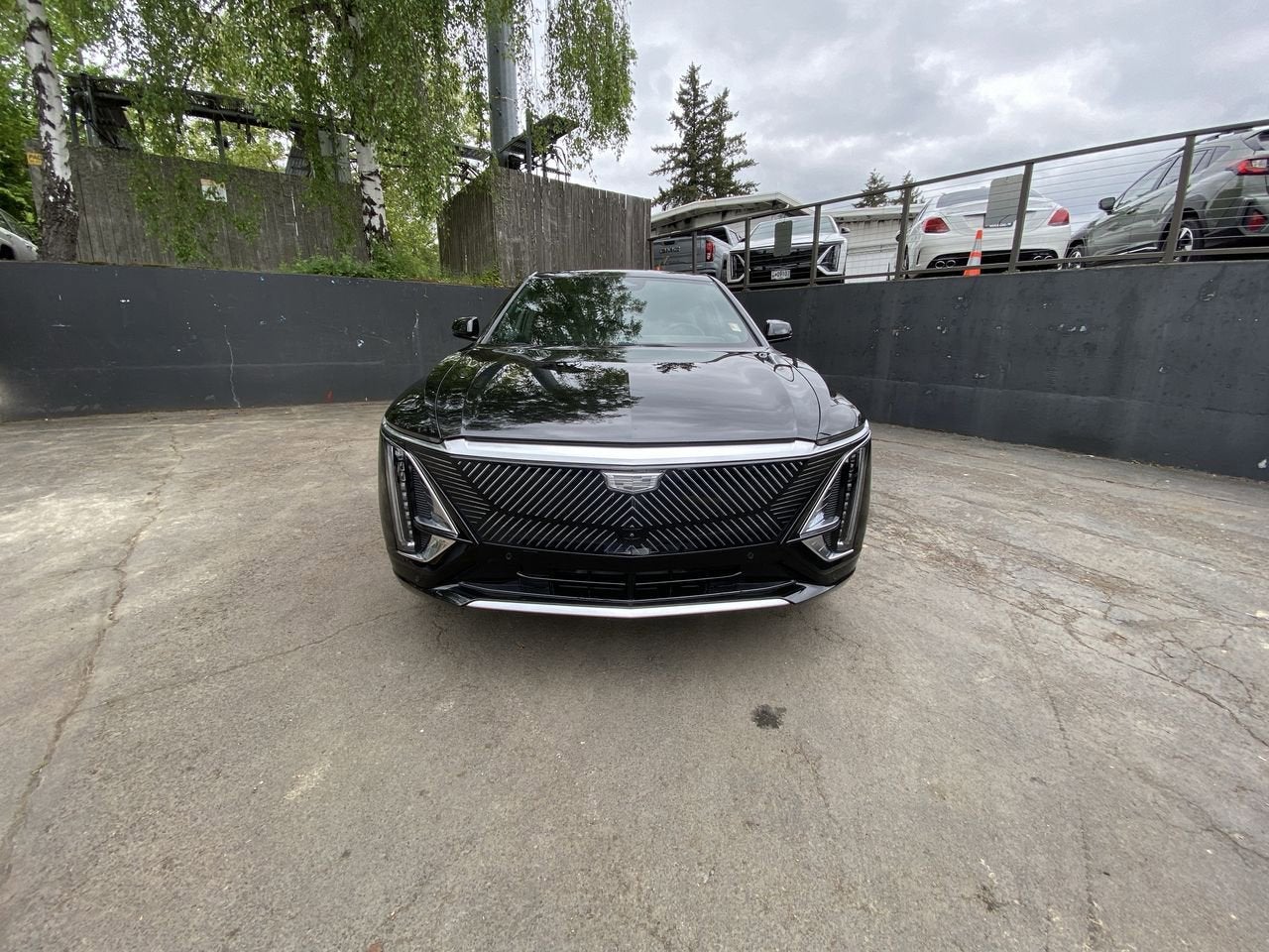 2024 Cadillac LYRIQ Luxury 3