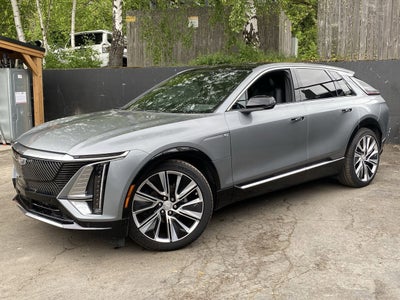 2024 Cadillac LYRIQ Luxury 3