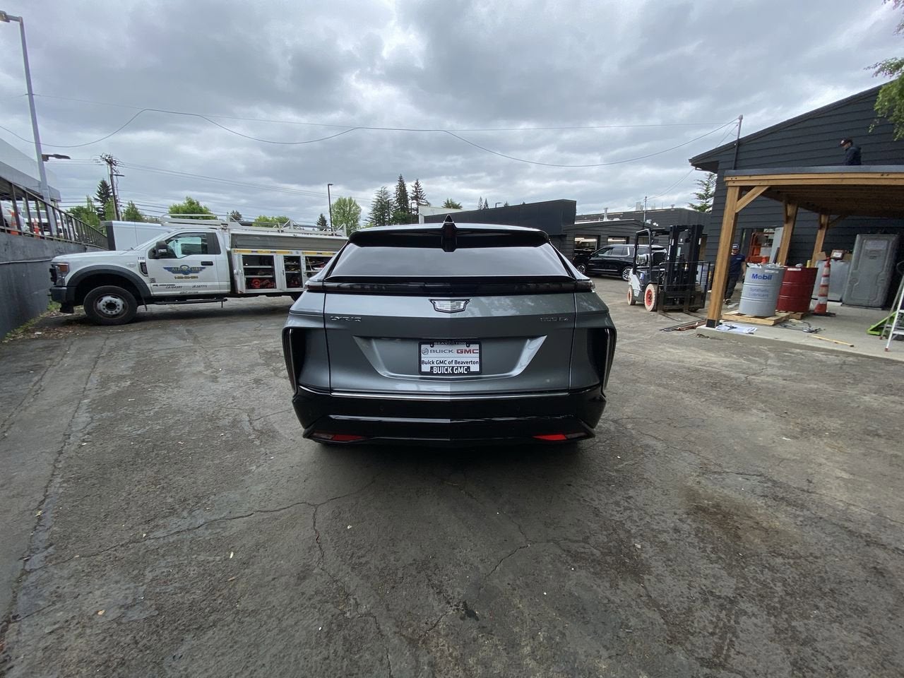 2024 Cadillac LYRIQ Luxury 3