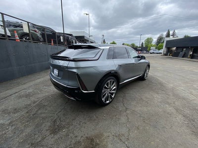 2024 Cadillac LYRIQ Luxury 3