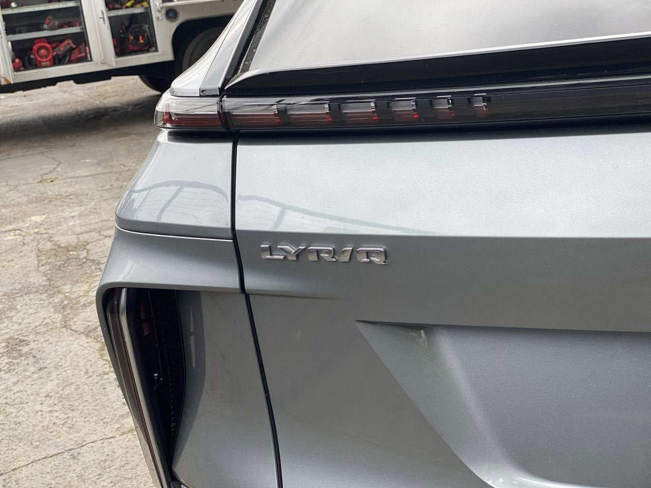 2024 Cadillac LYRIQ Luxury 3
