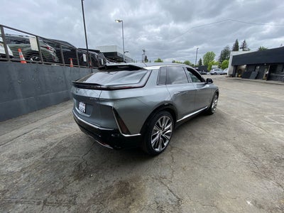 2024 Cadillac LYRIQ Luxury 3