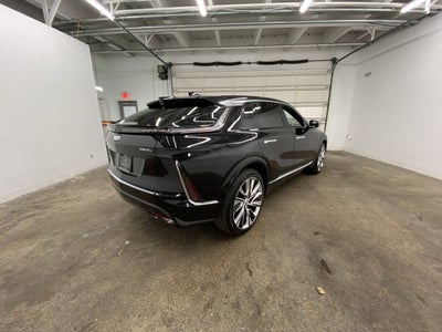 2024 Cadillac LYRIQ Luxury 3