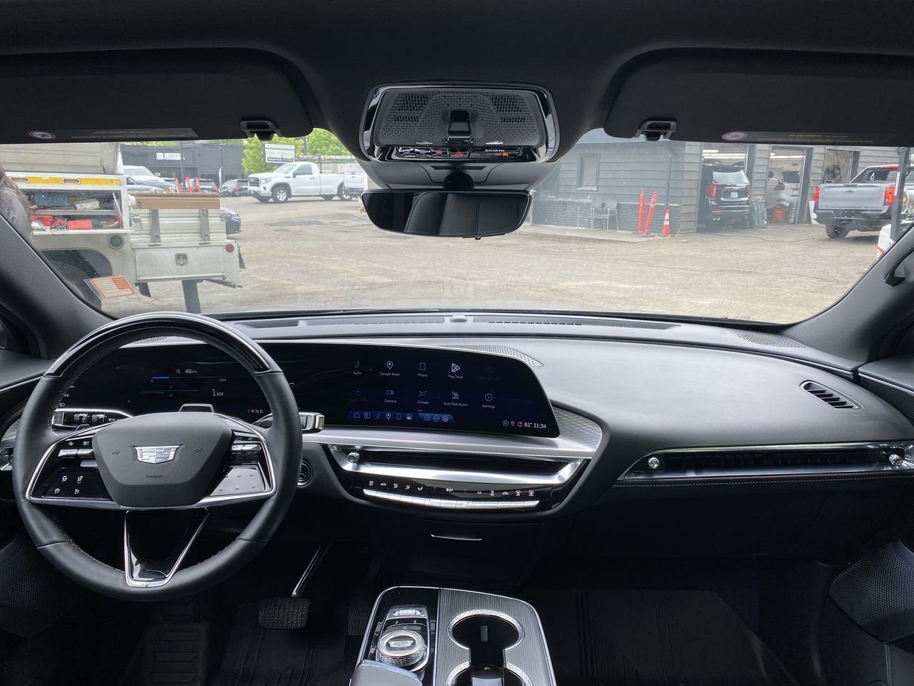 2024 Cadillac LYRIQ Luxury 3