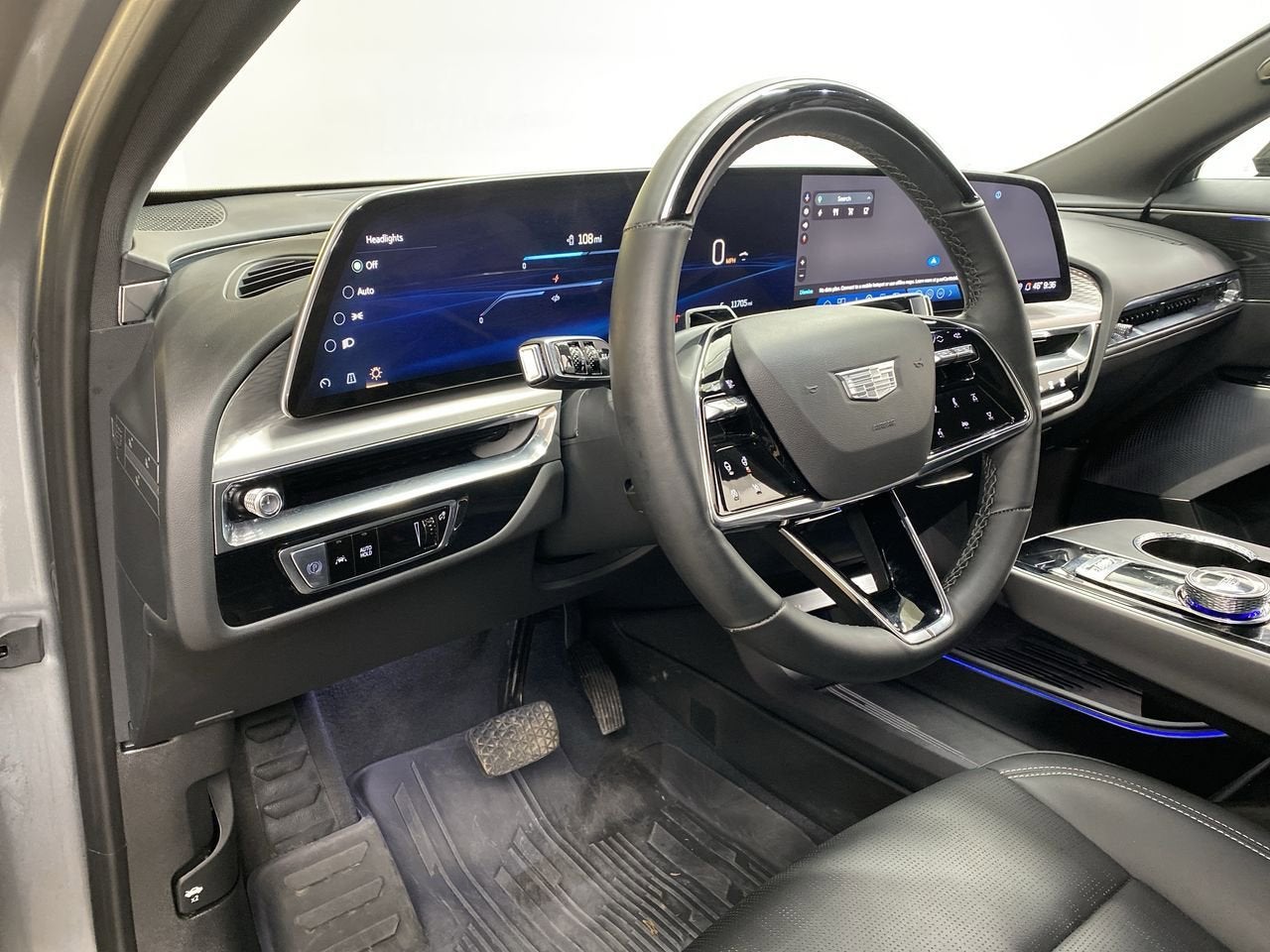 Used 2024 Cadillac LYRIQ Luxury 3 with VIN 1GYKPSRL8RZ137963 for sale in Portland, OR