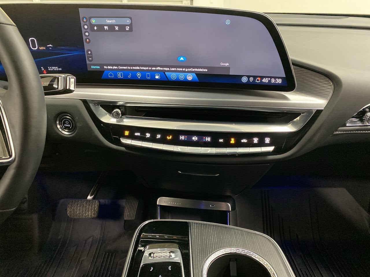 2024 Cadillac LYRIQ Luxury 3