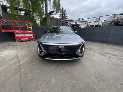 2024 Cadillac LYRIQ Luxury 3