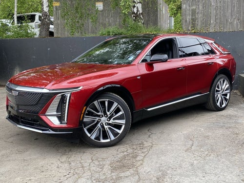 2024 Cadillac LYRIQ Luxury 3