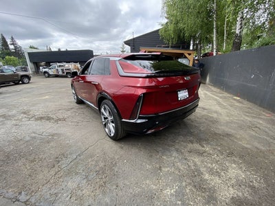 2024 Cadillac LYRIQ Luxury 3