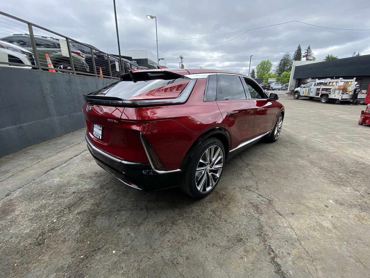 2024 Cadillac LYRIQ Luxury 3