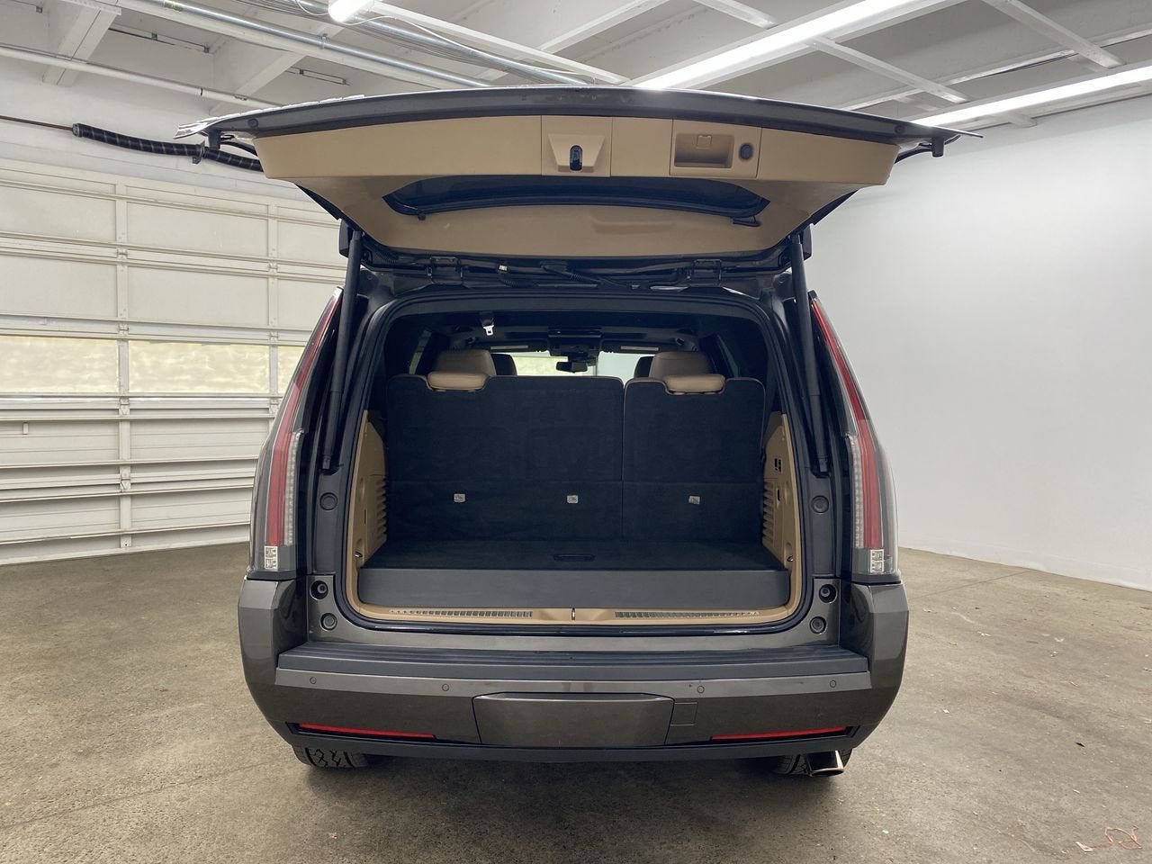 2020 Cadillac Escalade Platinum