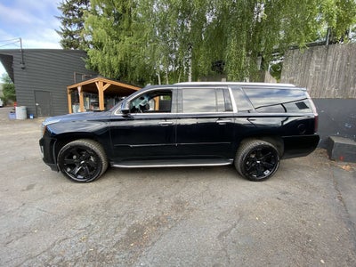 2019 Cadillac Escalade ESV Luxury