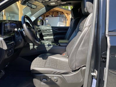 2024 Cadillac Escalade ESV V-Series