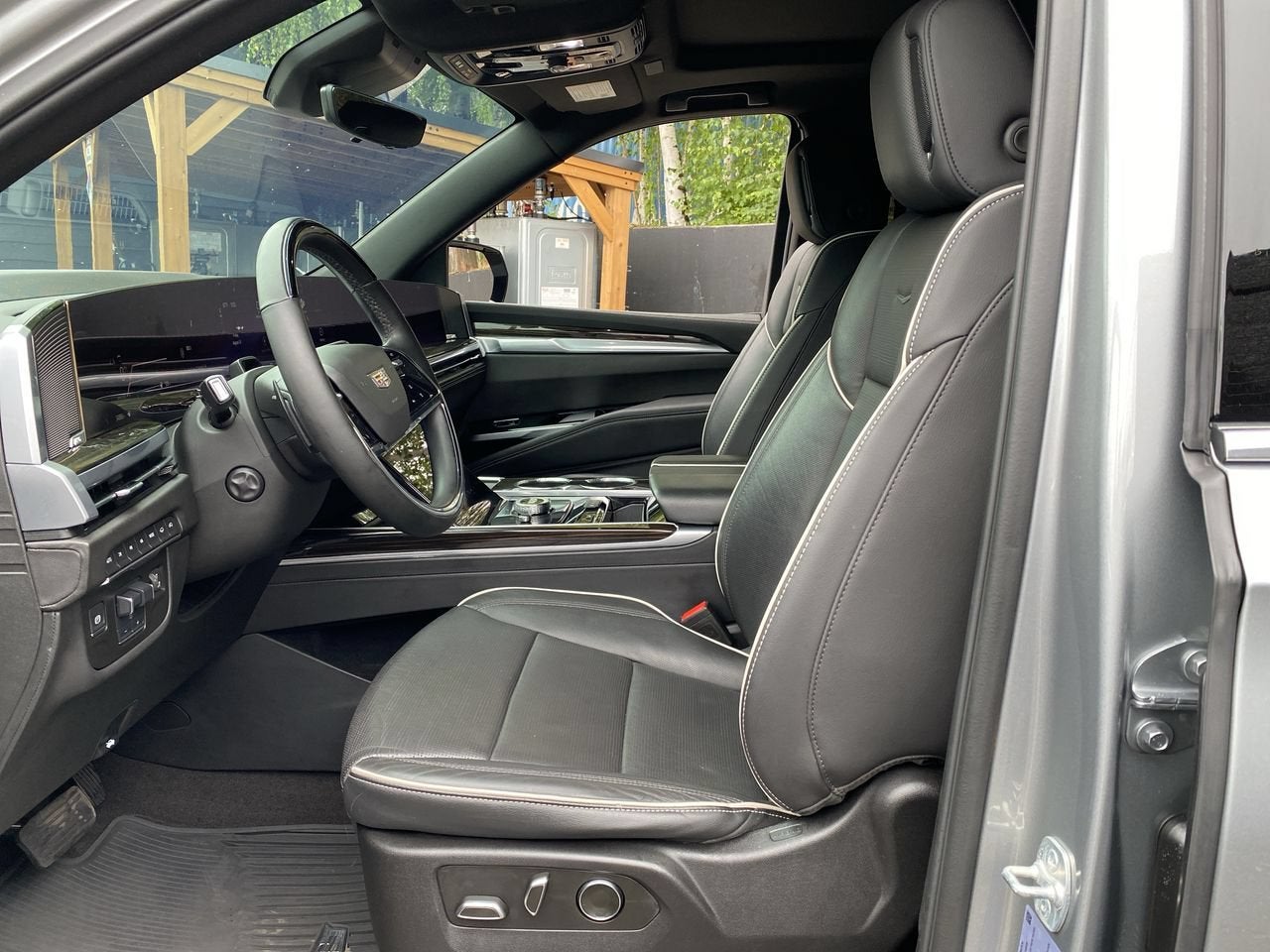 2025 Cadillac Escalade Premium Luxury