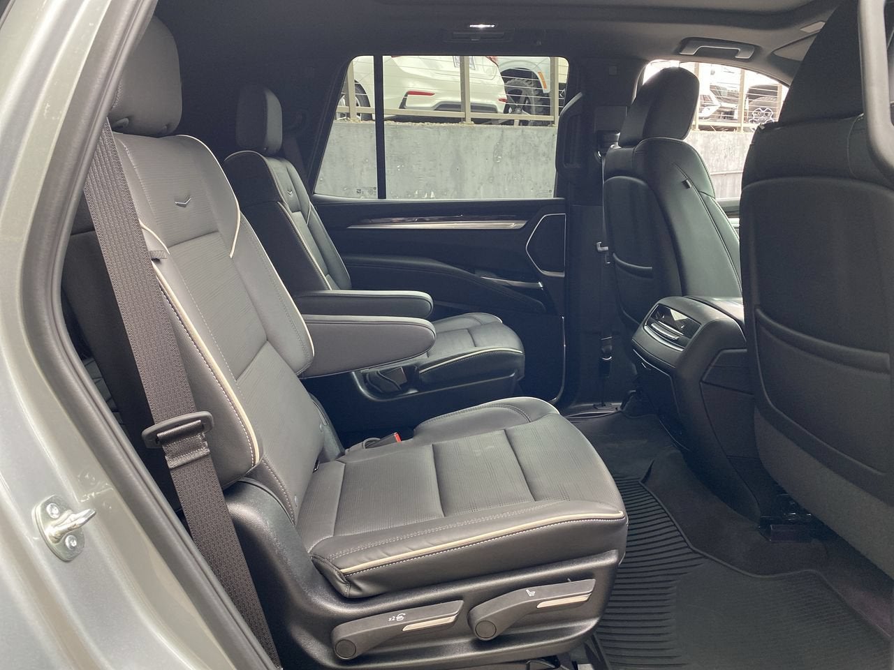 2025 Cadillac Escalade Premium Luxury