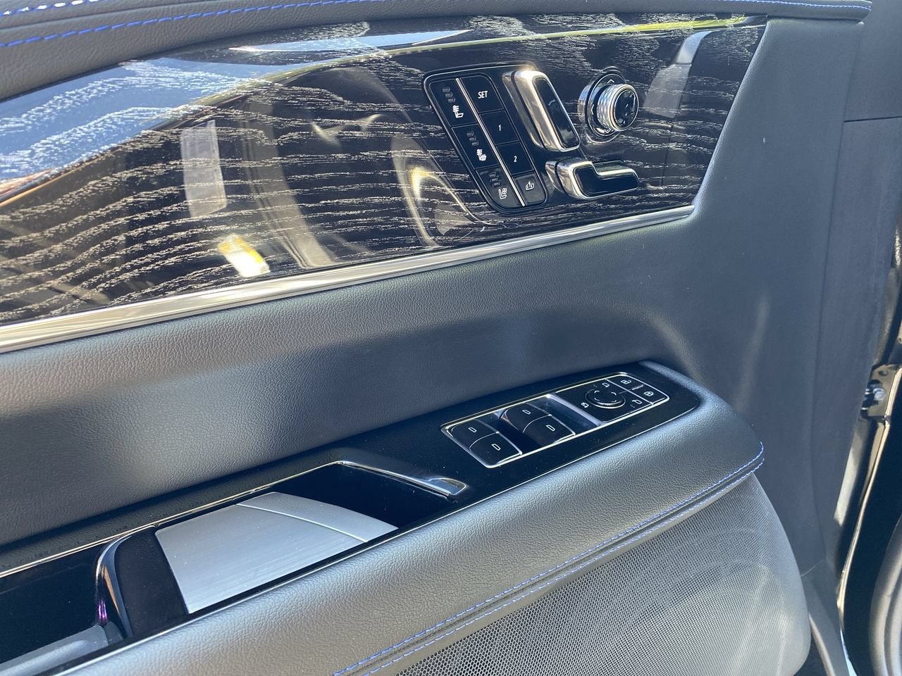 2026 Cadillac ESCALADE IQ Luxury
