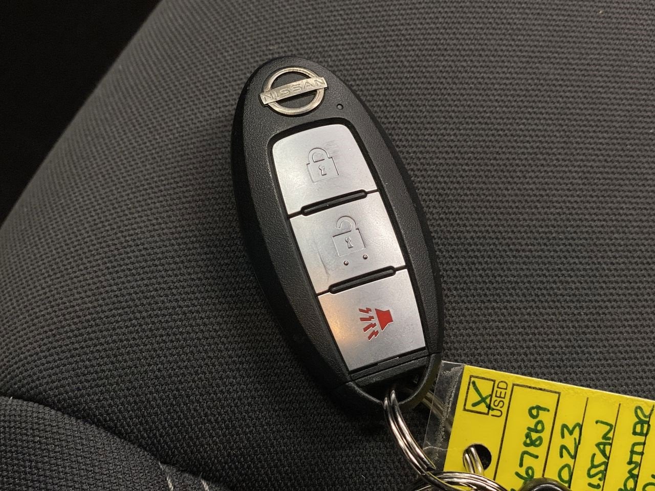 2023 Nissan Frontier SV