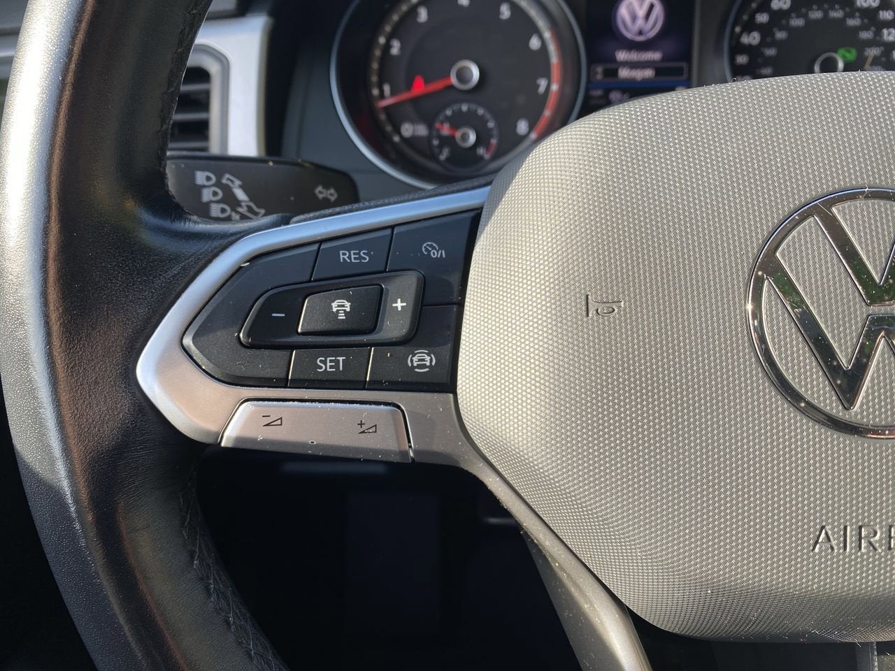 2021 Volkswagen Atlas 3.6L V6 SE w/Technology