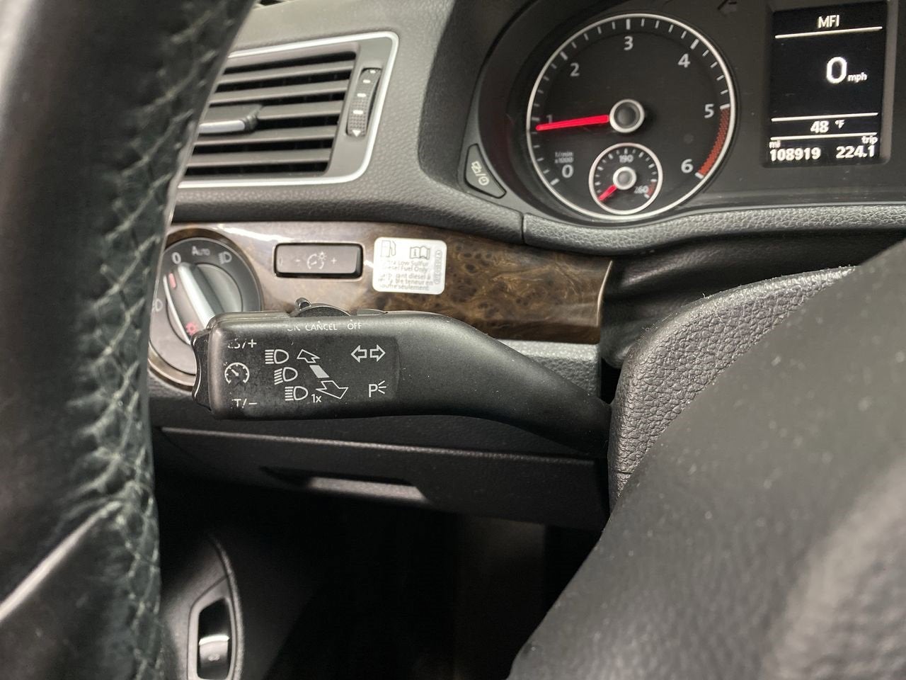 2014 Volkswagen Passat TDI SEL Premium