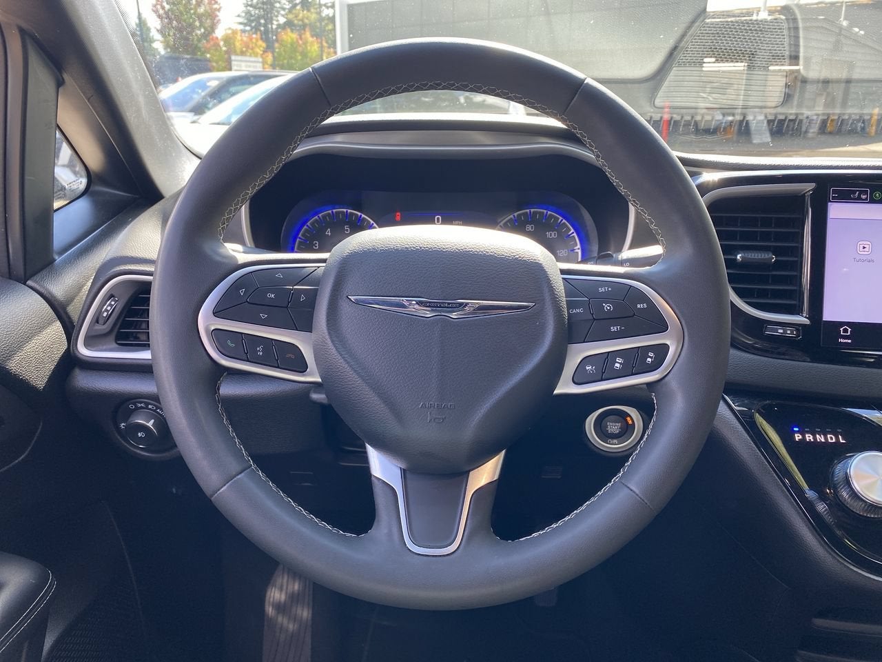 2025 Chrysler Pacifica Select