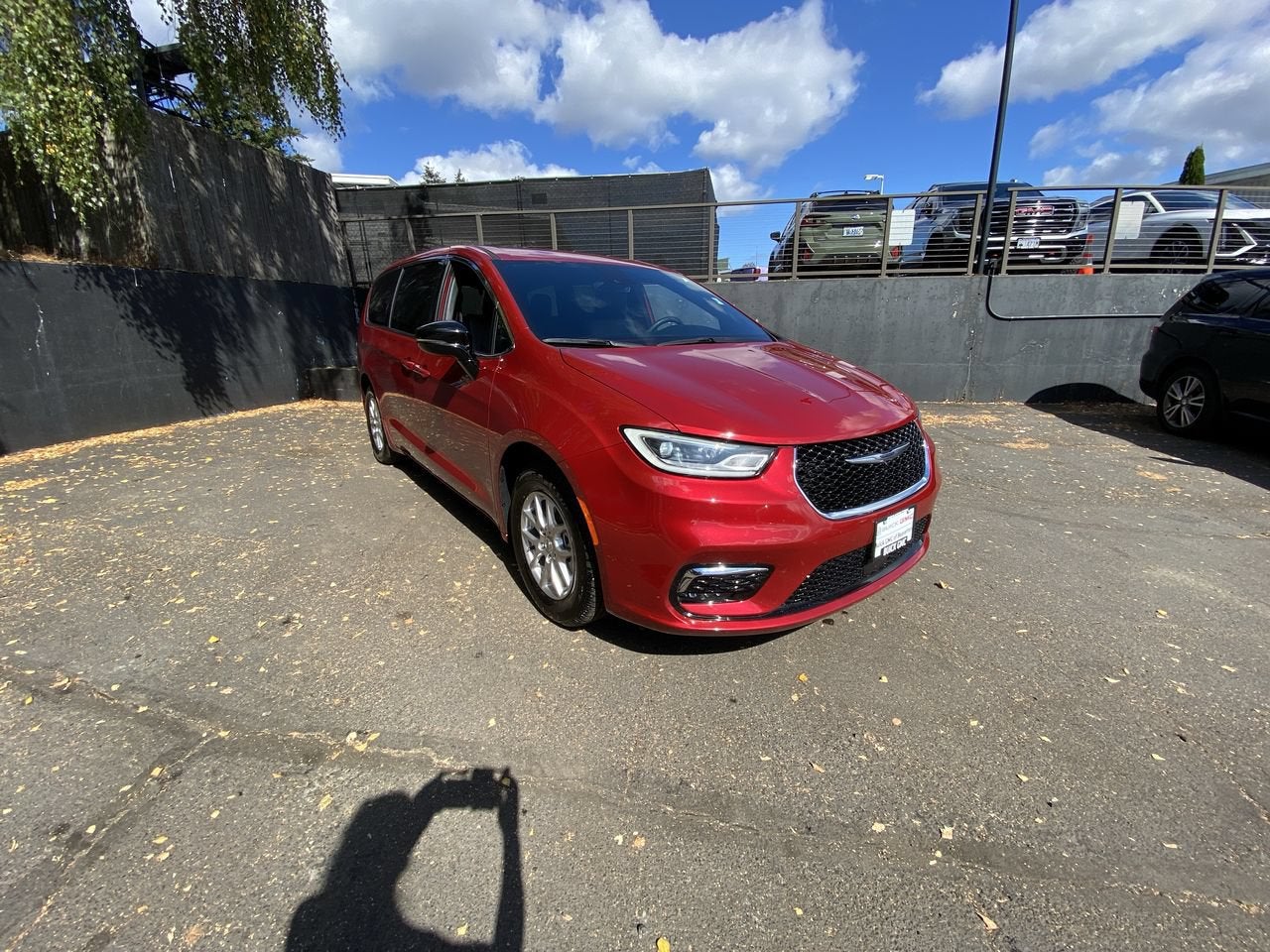 2025 Chrysler Pacifica Select