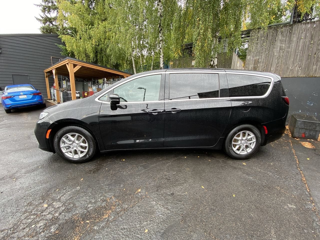 2025 Chrysler Pacifica Select