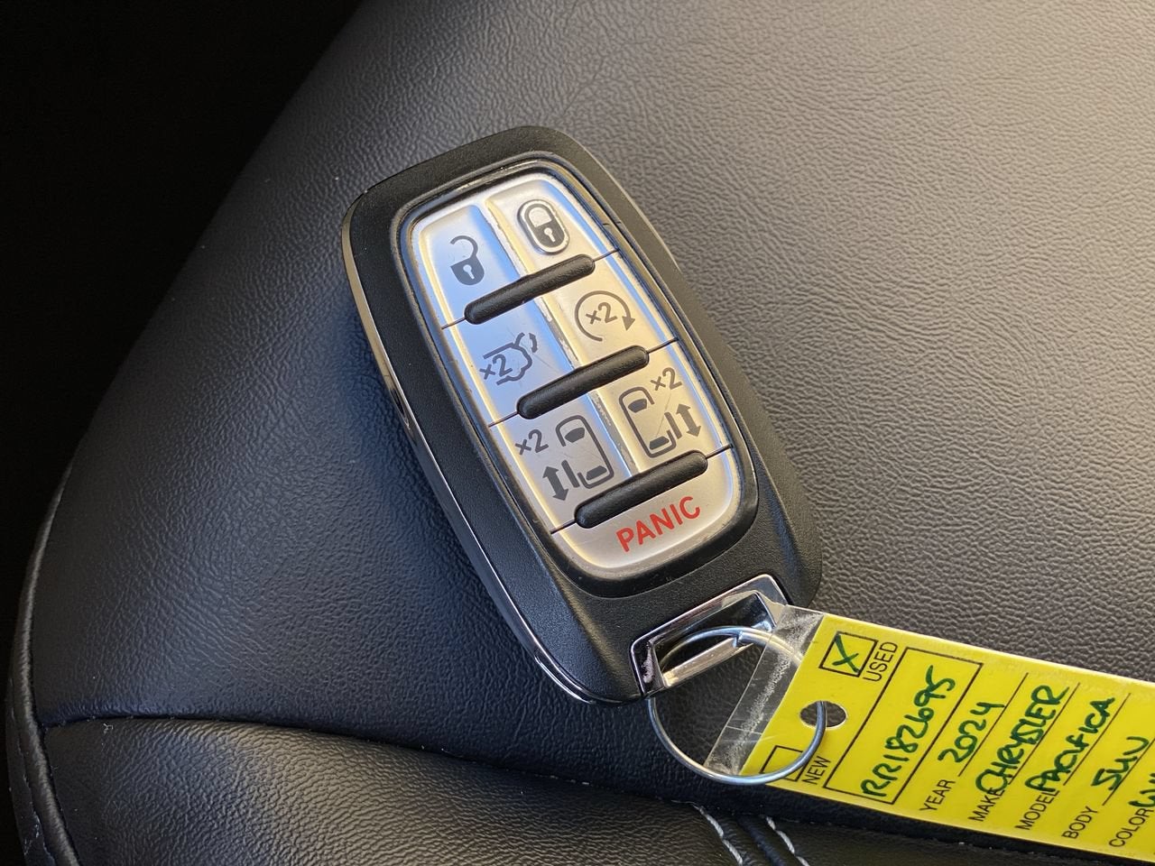 2024 Chrysler Pacifica Touring L
