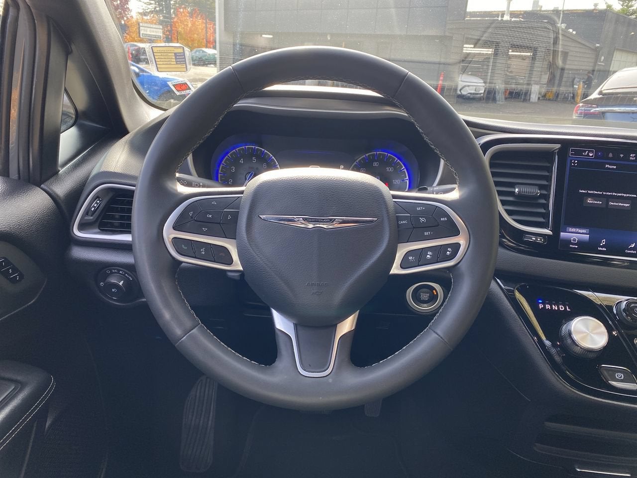 2025 Chrysler Pacifica Select