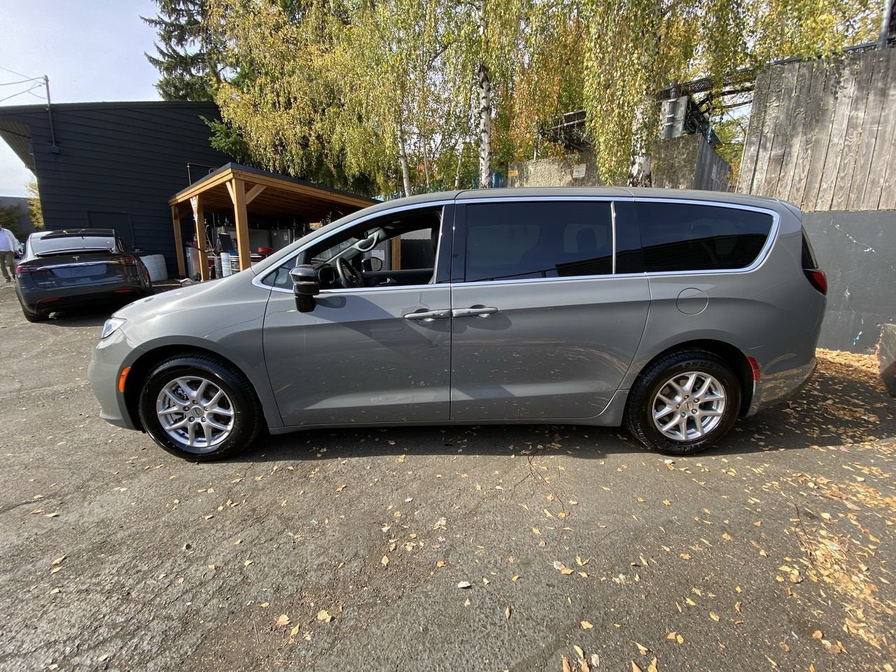 2025 Chrysler Pacifica Select