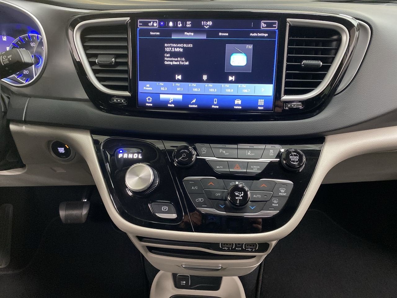 2023 Chrysler Pacifica Touring L