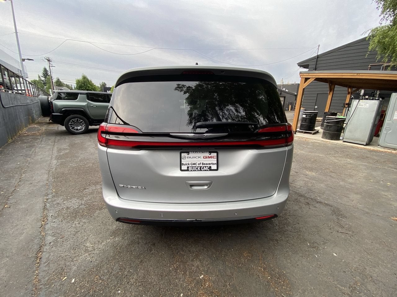 2024 Chrysler Pacifica Touring L