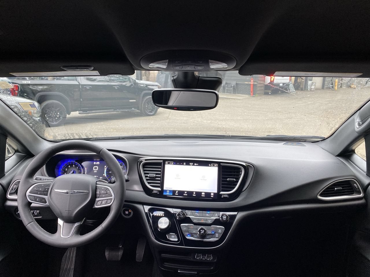 2025 Chrysler Pacifica Select