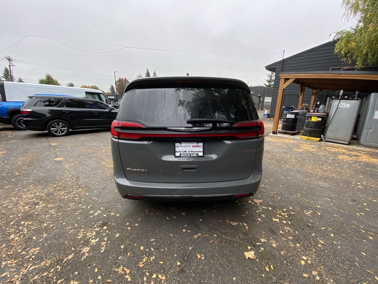 2025 Chrysler Pacifica Select