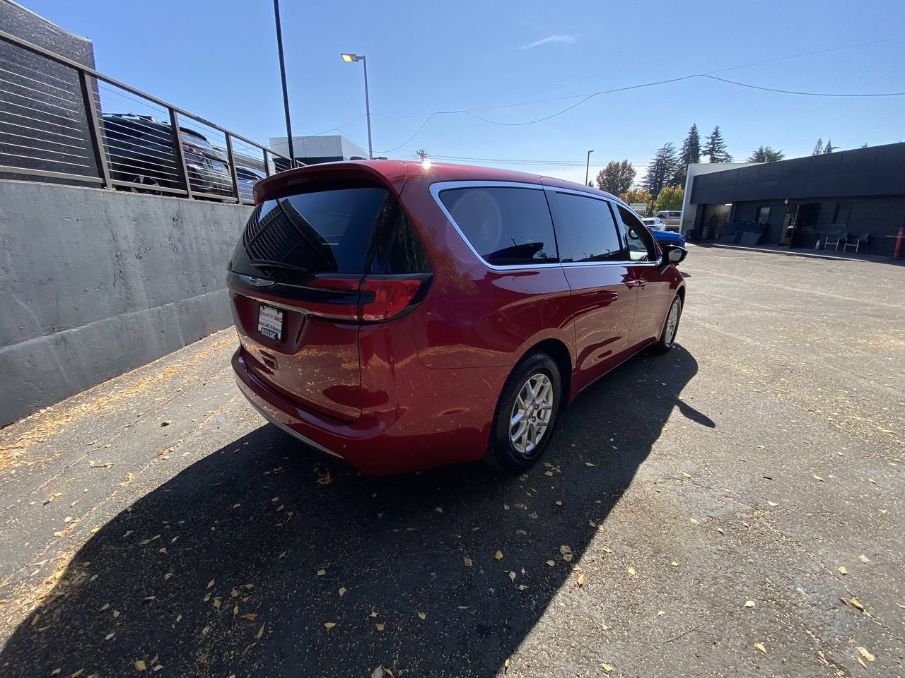 2025 Chrysler Pacifica Select