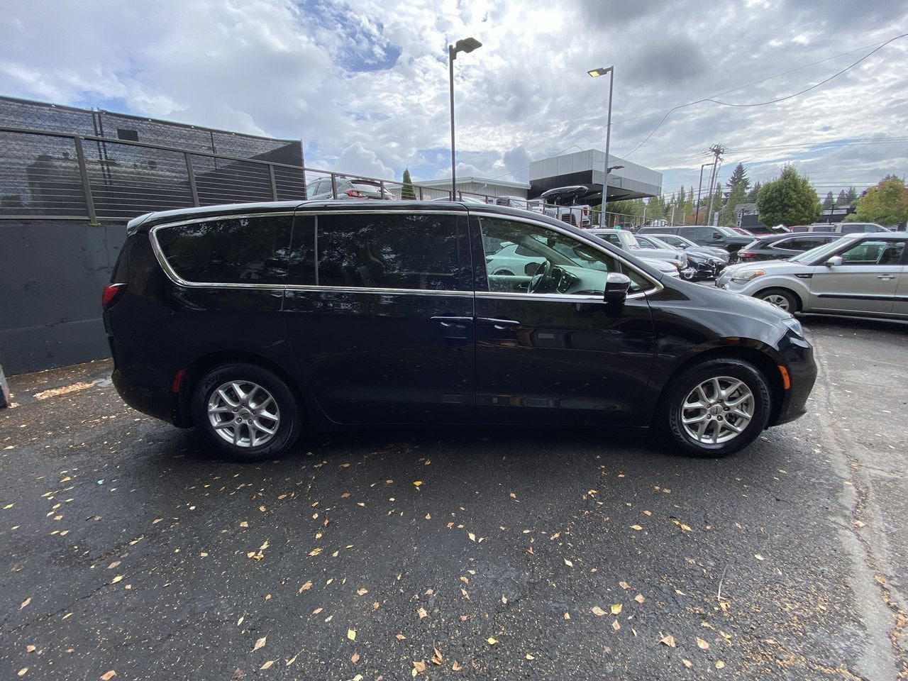 2024 Chrysler Pacifica Touring L