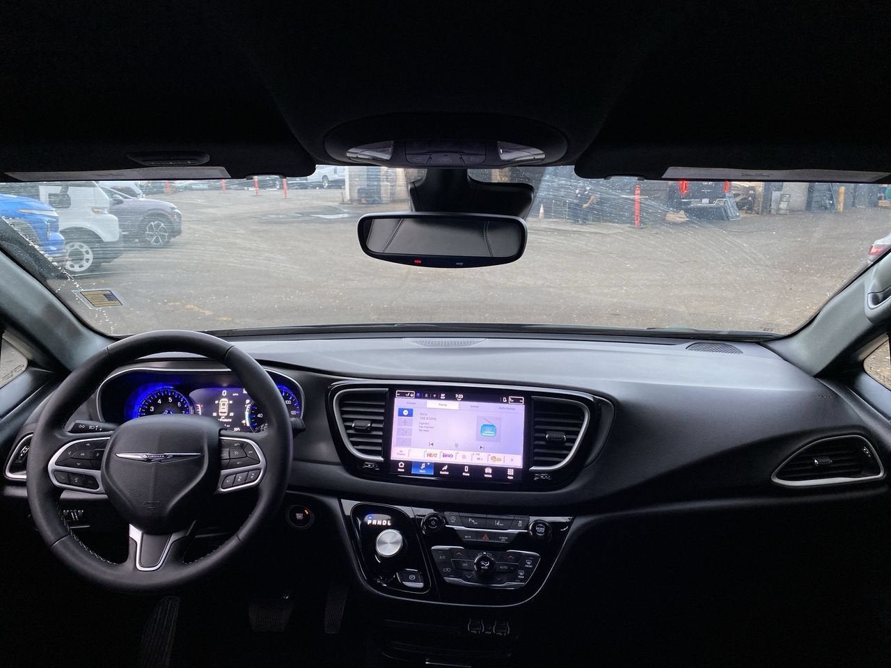 2025 Chrysler Pacifica Select