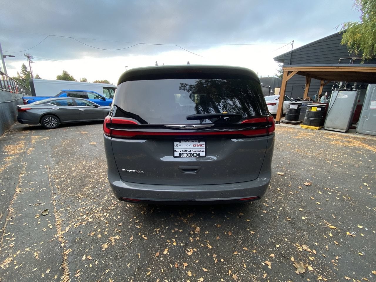 2025 Chrysler Pacifica Select