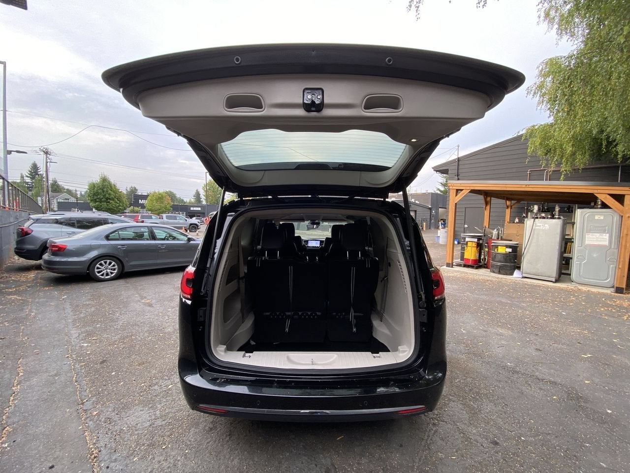 2024 Chrysler Pacifica Touring L