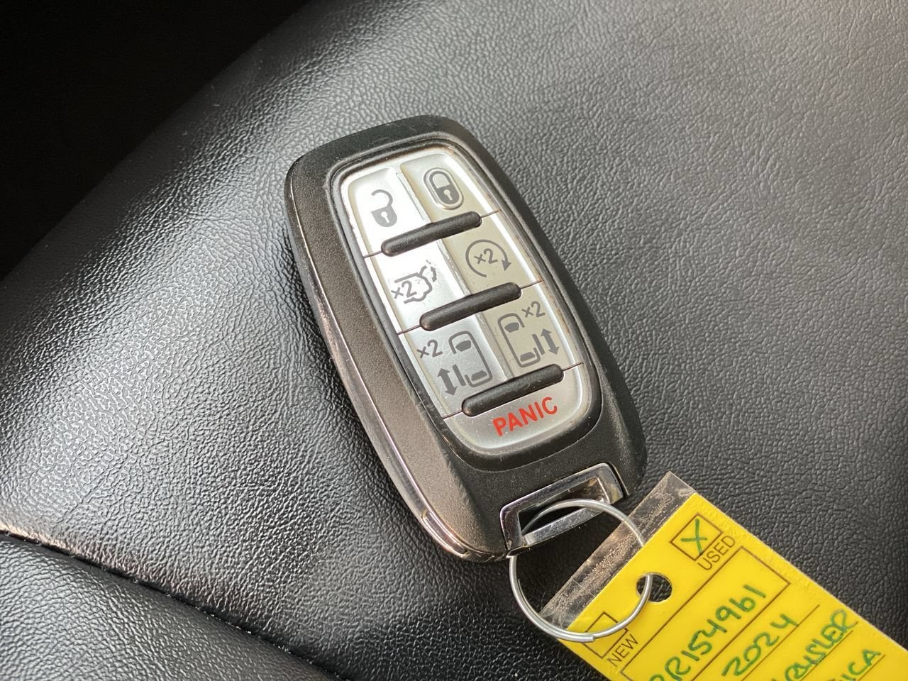 2024 Chrysler Pacifica Touring L