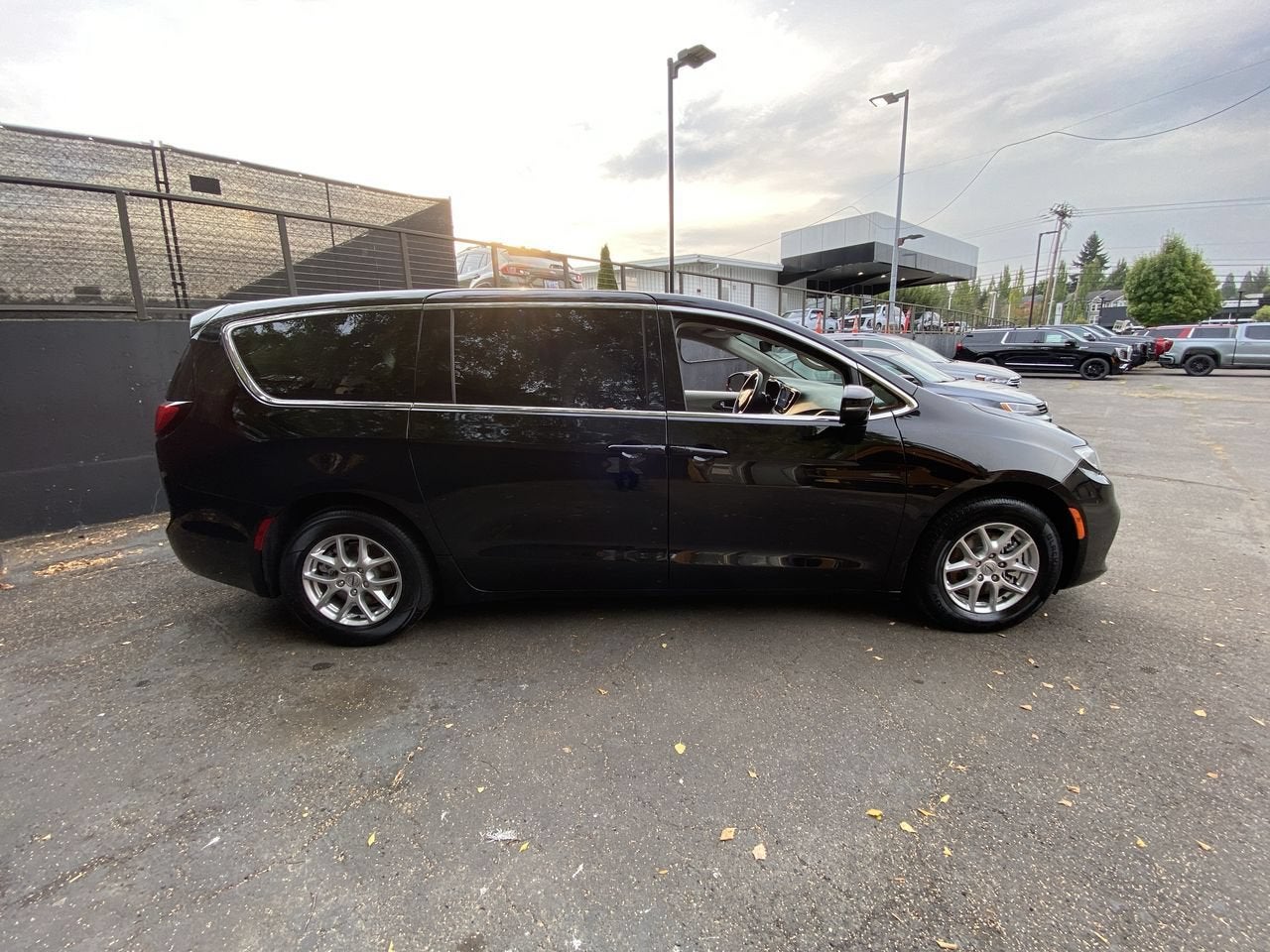 2024 Chrysler Pacifica Touring L