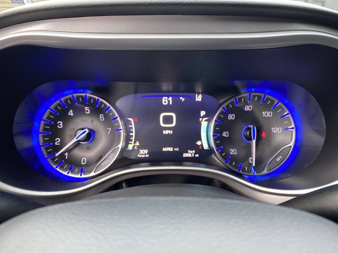 2025 Chrysler Pacifica Select