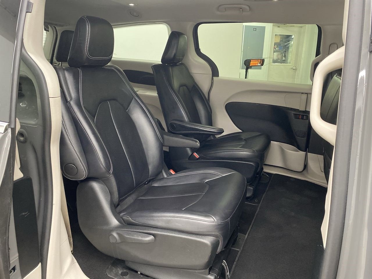 2023 Chrysler Pacifica Hybrid Touring L